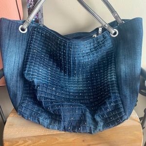 Almost new jeans Vera wang purse